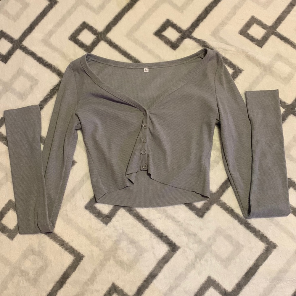 🟡EUC cropped button long sleeve